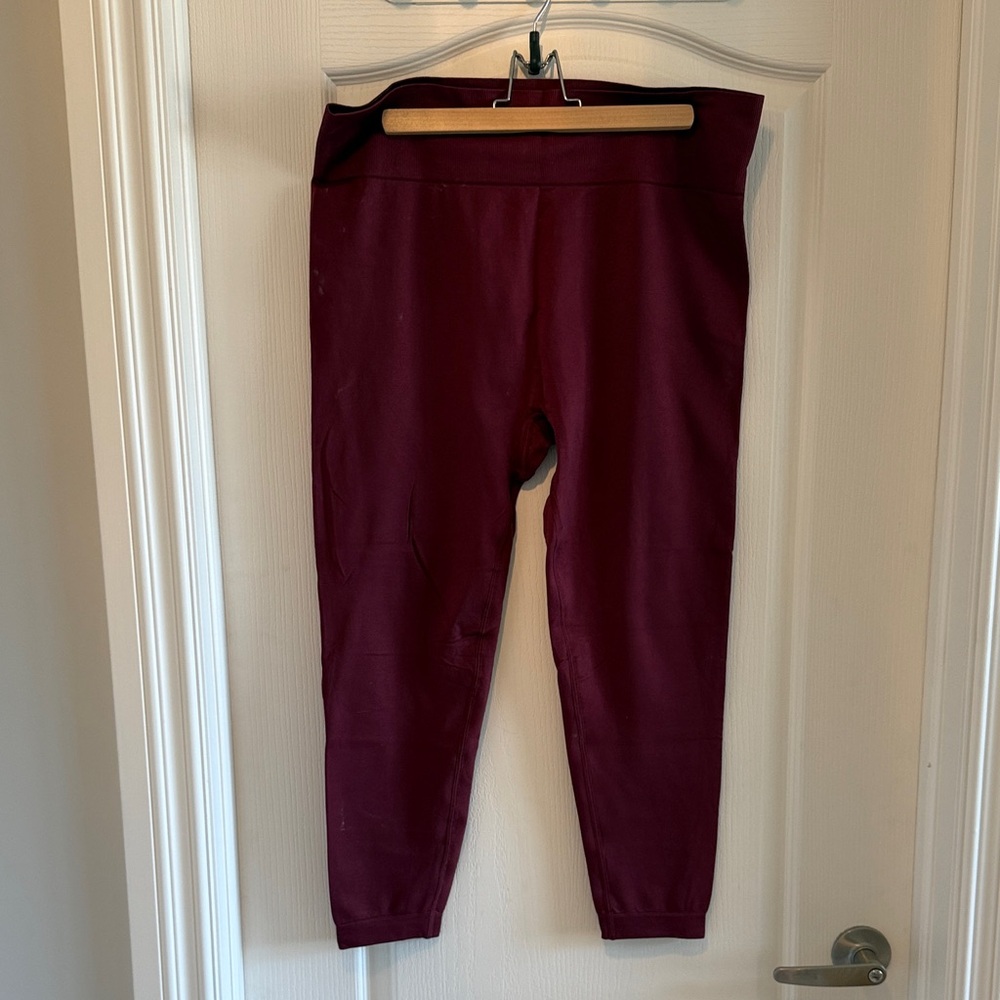 Knix Good to Go Seamless Burgundy Leggings